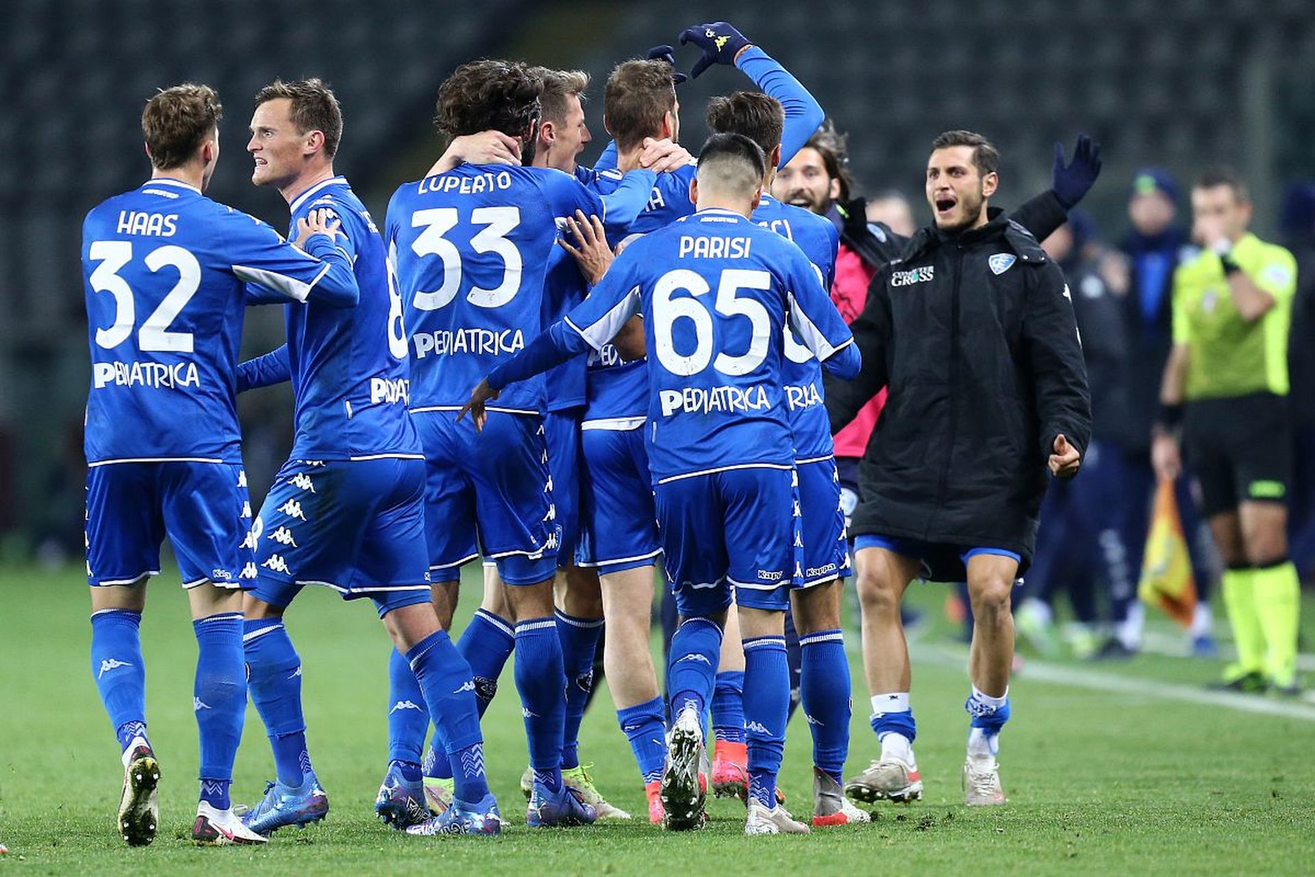 球队提供从 球队提供从